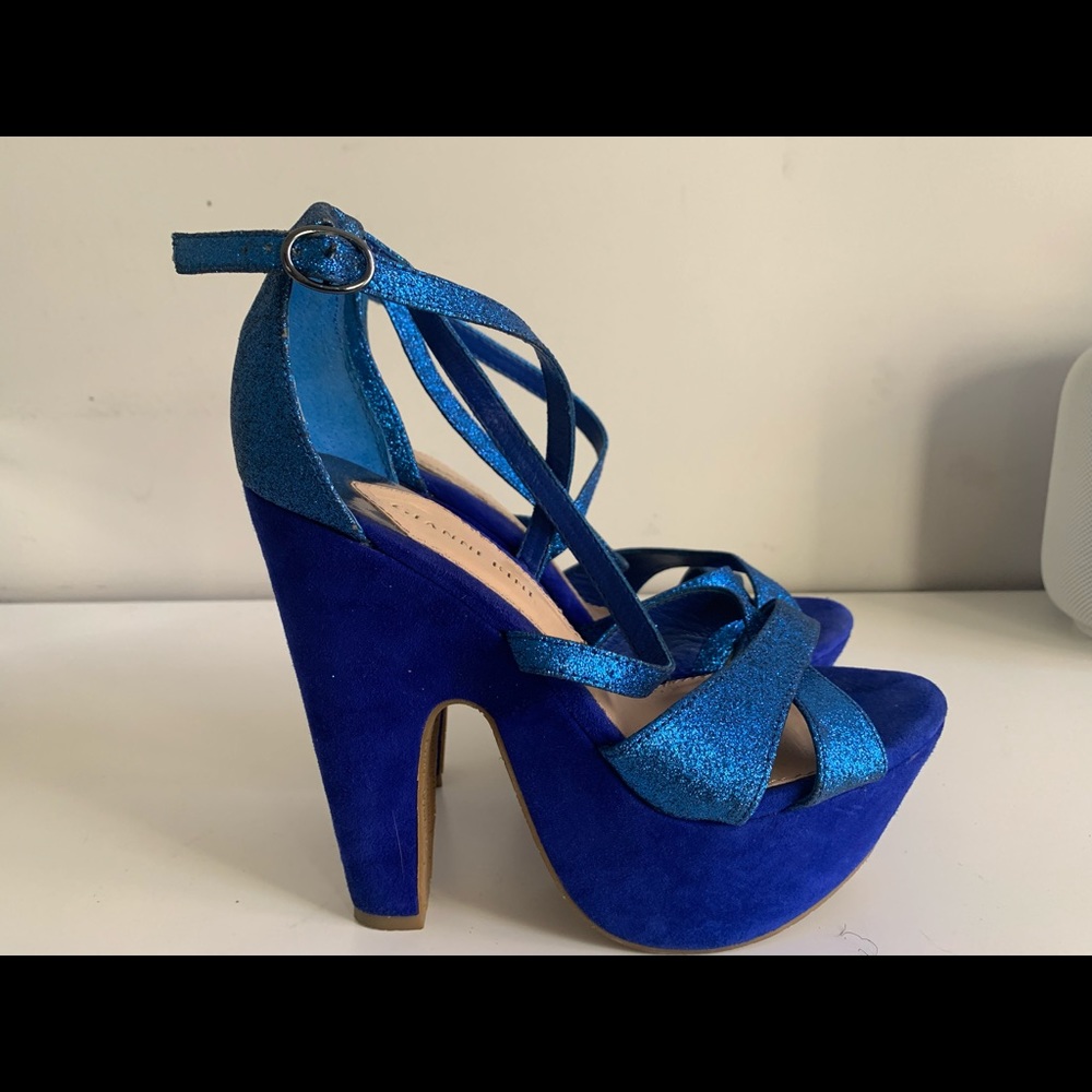 Gianni Bini Sparkly Glitter Platform Sandal (Blue)